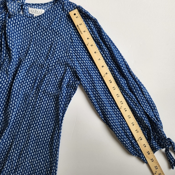 Velvet By Graham And Spencer Marnita Dress Blue White Print Lightweight Large - Picture 16 of 16